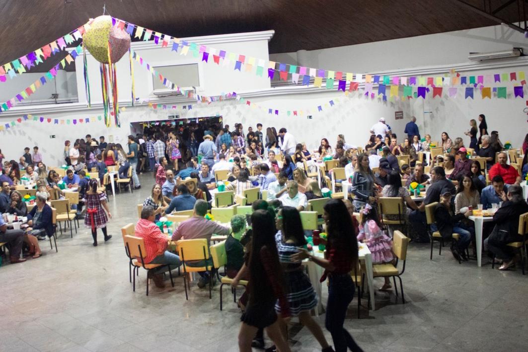 Colégio Objetivo de Frutal realiza Arraiá Junino